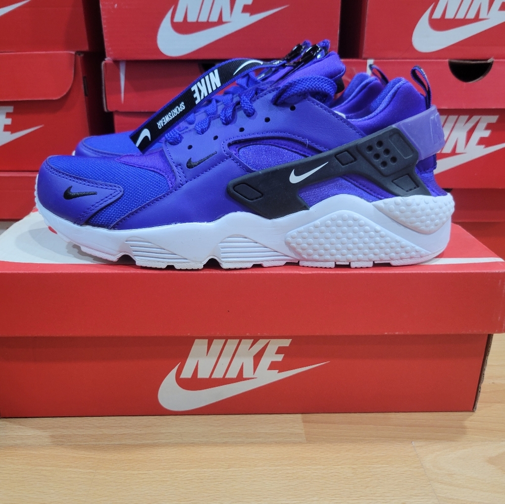 Size 8.5 - Nike Air Huarache Zip Purple
